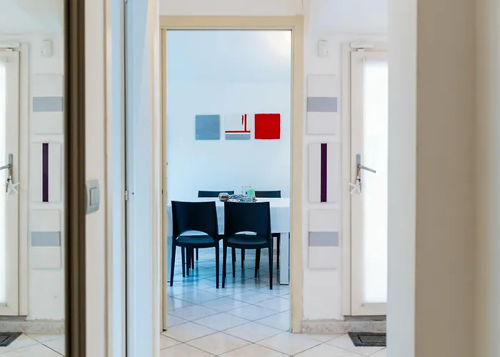 By Center And Sea By Interhome Apartman Alassio